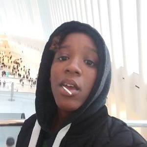 Meet your Posher, R nickole